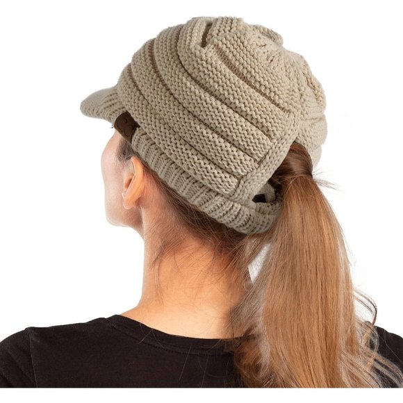 Hatsandscarf Exclusives Women\'s Ribbed Knit Hat with Brim